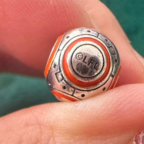 PANDORA x Star Wars BB-8 Black & Orange Enamel Charm 799243C01 - Picture 5 of 12